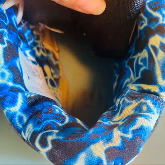 Nike Kyrie Infinity 8 -Valentine’s Day Pink / Multicolor Blue Shoes 12 - Picture 12 of 14